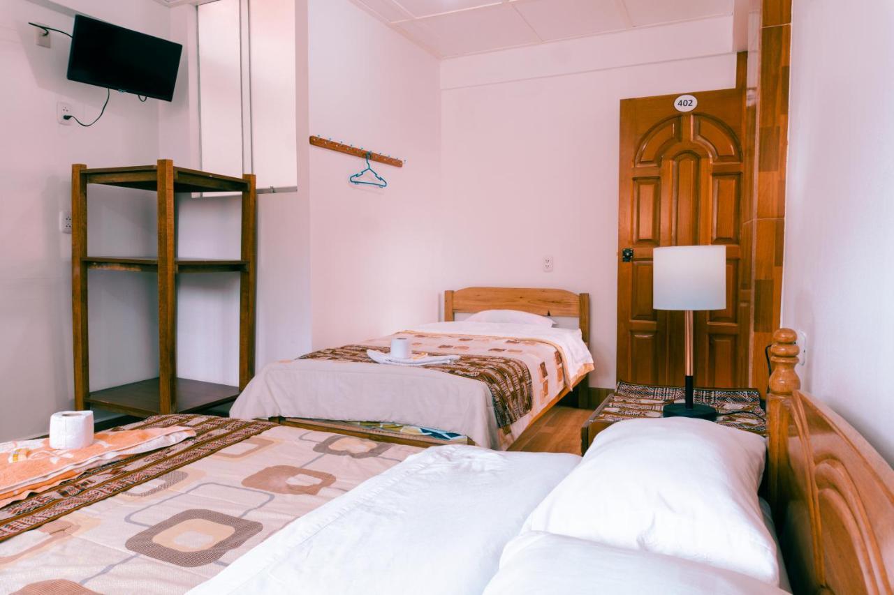 Hostal Mi Peru チャチャポヤス エクステリア 写真