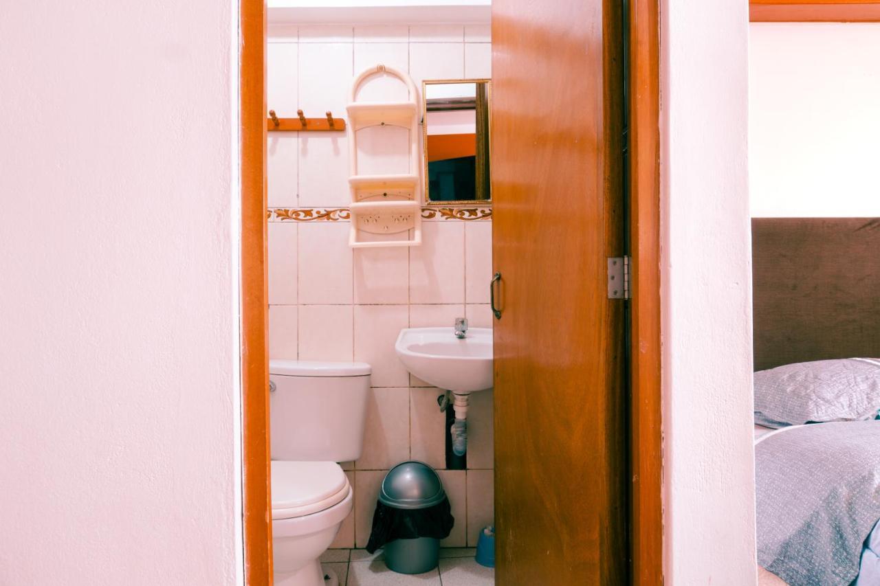 Hostal Mi Peru チャチャポヤス エクステリア 写真