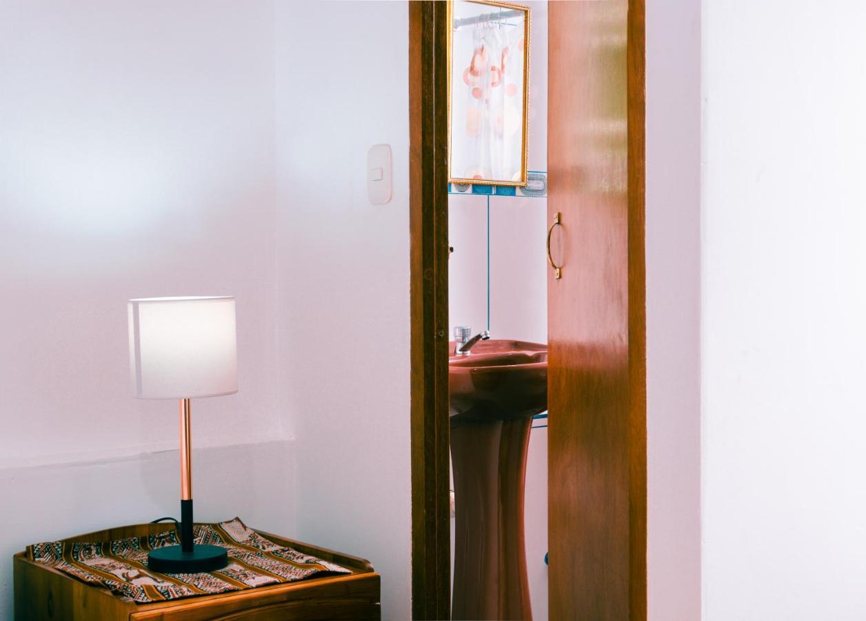 Hostal Mi Peru チャチャポヤス エクステリア 写真