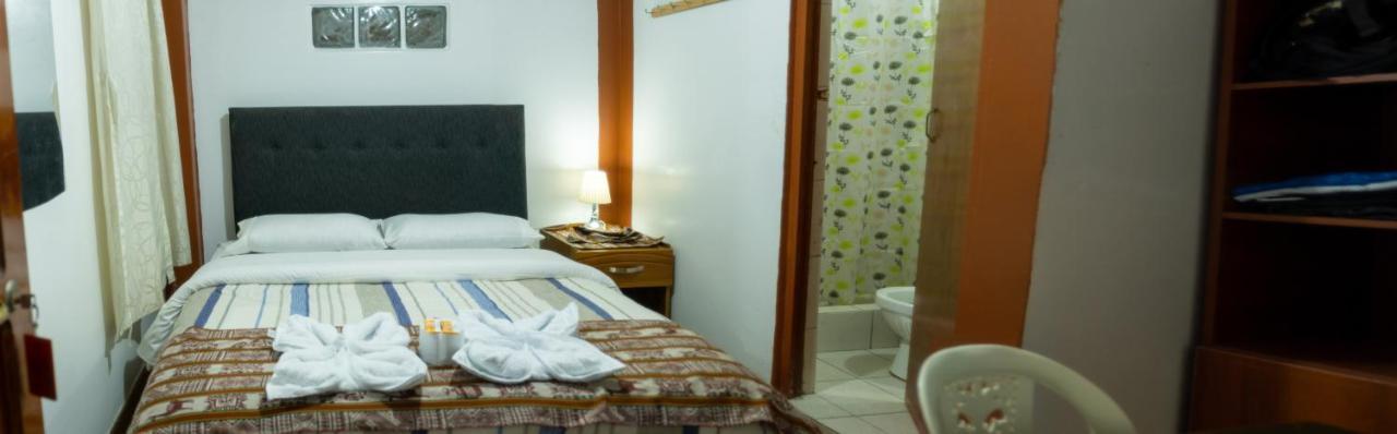 Hostal Mi Peru チャチャポヤス エクステリア 写真