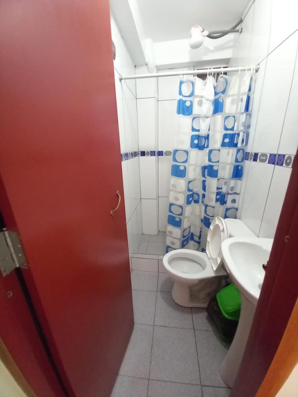 Hostal Mi Peru チャチャポヤス エクステリア 写真