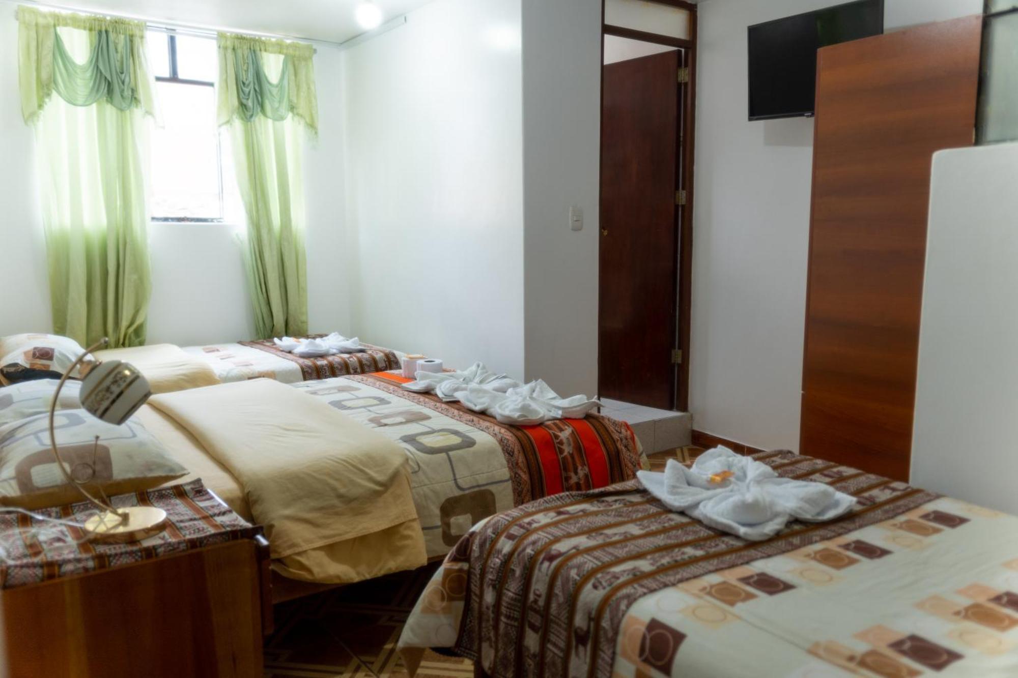 Hostal Mi Peru チャチャポヤス エクステリア 写真