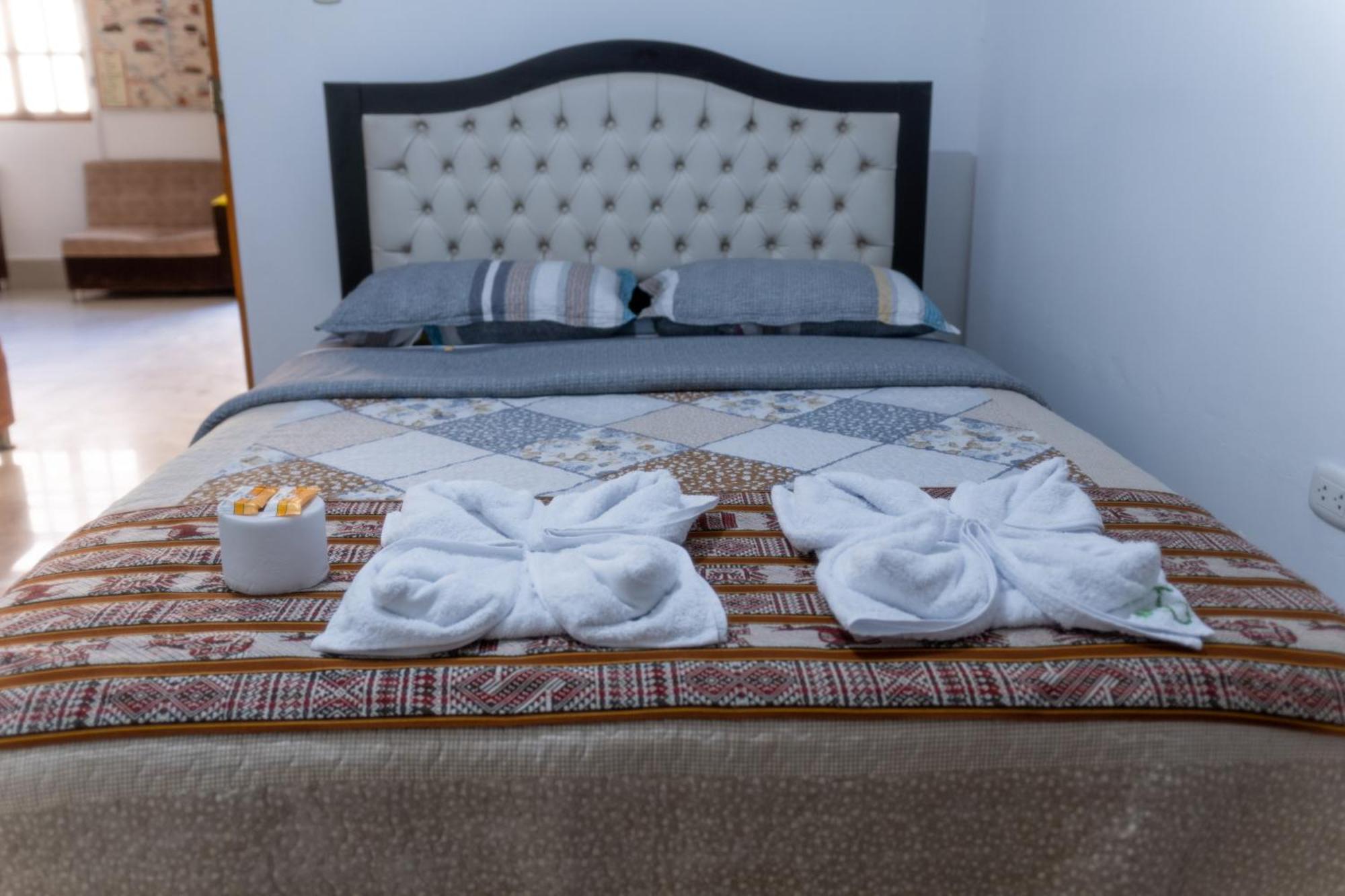 Hostal Mi Peru チャチャポヤス エクステリア 写真